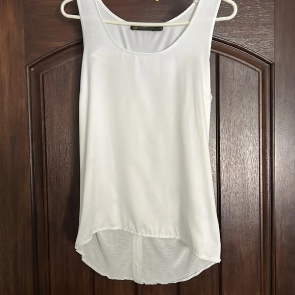 Outback Red sleeveless shirt - Picture 8 of 8